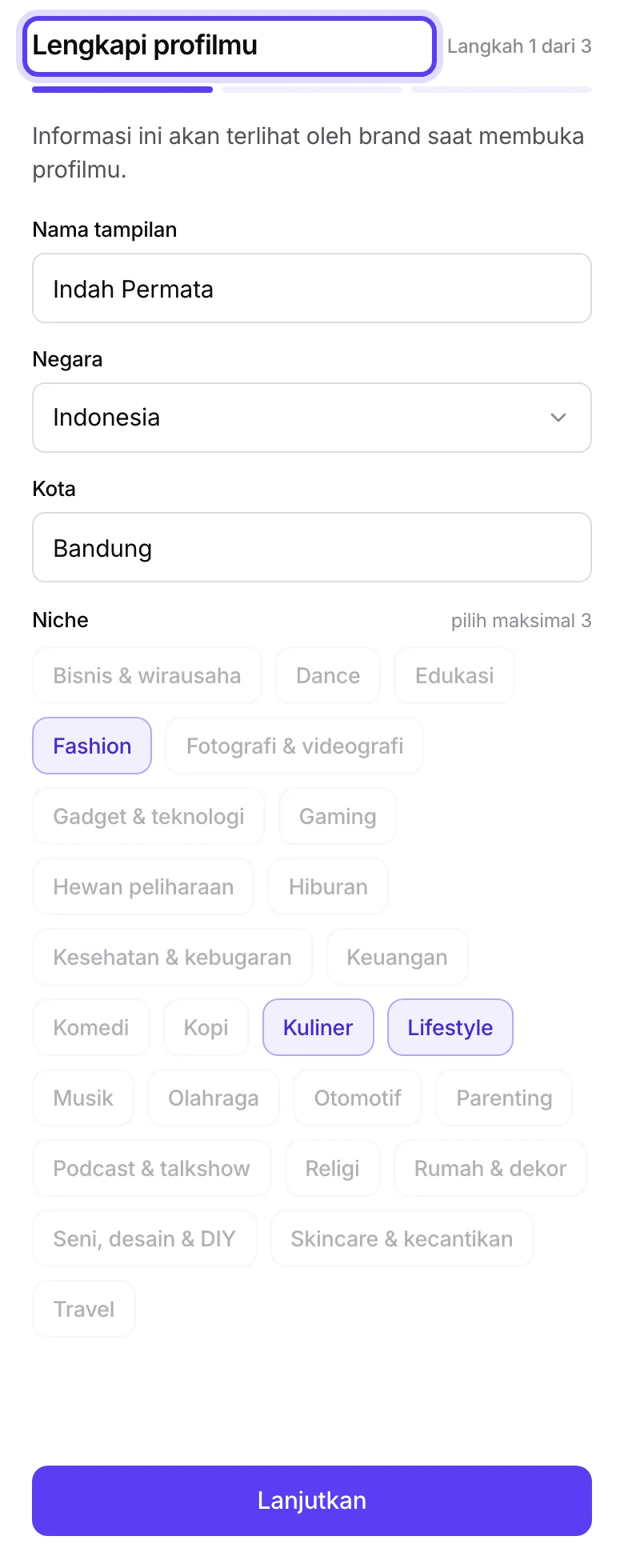 Layar Lengkapi profilmu dengan nama, negara, kota, dan niche